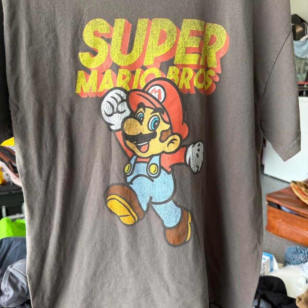 Nintendo Men's Brown and Grey T-shirt